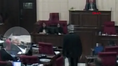 Meclis'te ''öpücük'' damgası