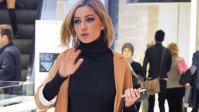 Boş senede imza atan ünlü modele büyük şok