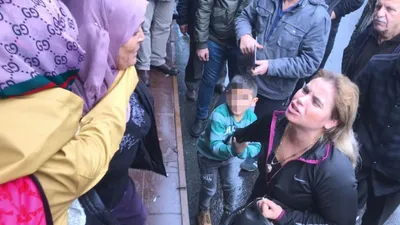 Kapkaççı kadın yakalanınca af diledi