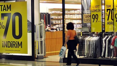 ''Yüzde 70 indirim var'' diyen mağazaya ağır ceza !