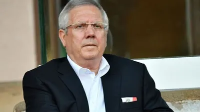 Aziz Yıldırım hoca olup, futbol yöneticiliği dersi verecek
