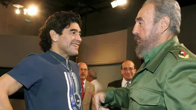 Trump'a 'kukla' diyen Maradona'ya vize yok