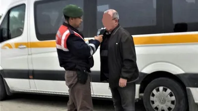 Okul servisi şoförü alkollü çıktı !