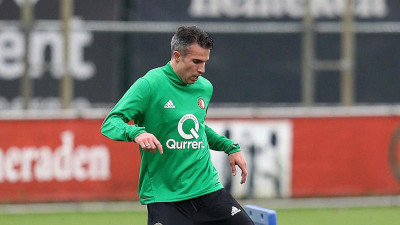 Robin Van Persie ayın futbolcusu seçildi