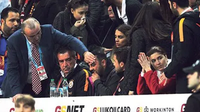Korku dolu anlar ! Hasan Şaş tribünde...