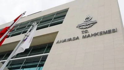 AYM'den flaş Şahin Alpay kararı !