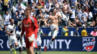 Ibrahimovic ilk maçında şov yaptı