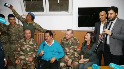 Askerin Org. Akar ile ''selfie''si olay oldu