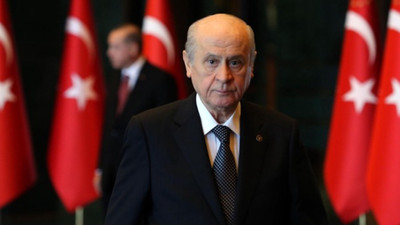 MHP'de taşlar yerinden oynuyor ! Bahçeli onların üstünü çizdi
