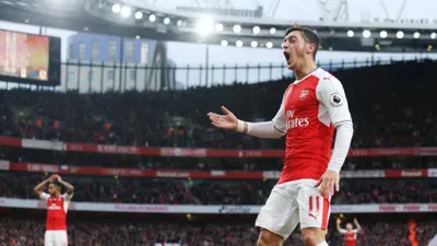 Mesut Özil'den polise 1 yıl sonra yanıt !