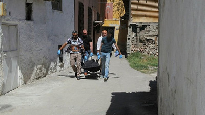 40 yıllık eşini çekiçle katletti