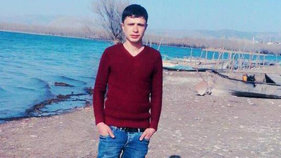 İş makinesinin altında kaldı