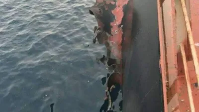 Türk yük gemisine roketli saldırı !