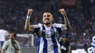 Alex Telles'ten skandal ! Küfürlü atkı...
