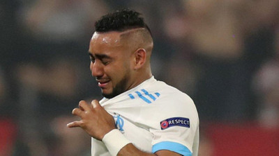 Payet ağlayarak sahayı terk etti