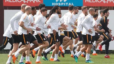 Galatasaray İzmir'e iki eksikle gidiyor !