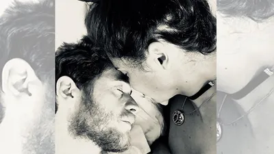 Bu da öteki Türkiye'nin gündemi: Adriana ve Metin’den yatakta aşk pozu