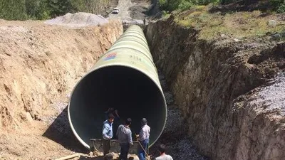 Sulama borusu içinde inanılmaz kaza