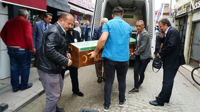 5 kişilik aile tek tabutta bebek mezarında defnedildi