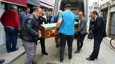 5 kişilik aile tek tabutta bebek mezarında defnedildi