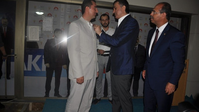 Saadet Partili başkan istifa edip AK Parti'ye geçti