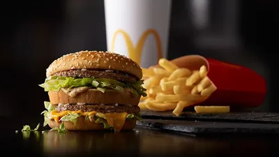 Fast-food devinden flaş karar ! McDonald's hepsini değiştiriyor