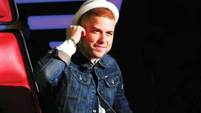 Athena Gökhan: Sen beni okuma, dinleme, seyretme