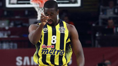 Ekpe Udoh'dan dikkat çeken 'Aziz Yıldırım' paylaşımı !