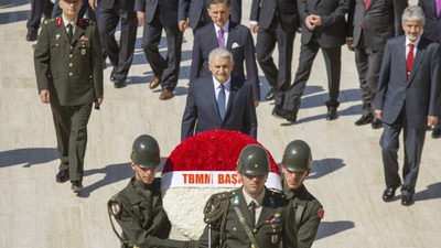 TBMM Başkanı Yıldırım'dan Anıtkabir ziyareti