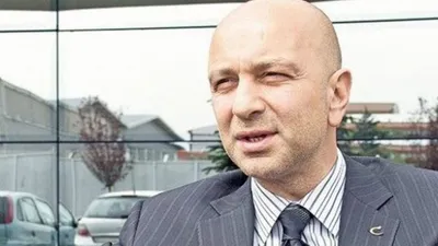 FETÖ firarisi Akın İpek gözaltına alındı !