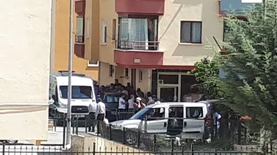 Ankara'da dehşet ! Cinnet getirdi: Annesini öldürdü !