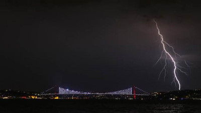 Marmara'da elektrik fırtınası: 24 saatte 43 bin 388 yıldırım ve şimşek