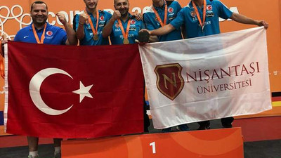 Türkiye'ye masa tenisinde büyük gurur