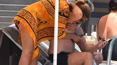 Gülben Ergen tatilde aşka geldi