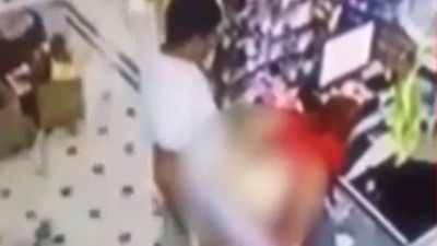 Süper markette sapık şoku ! Cinsel ilişkiye girmeye kalkıştılar