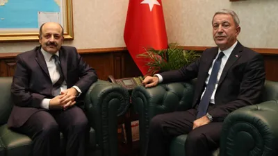 Bakan Akar ile YÖK Başkanı'ndan ''bedelli'' mesaisi
