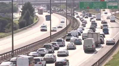 İstanbul çıkışında bayram trafiği