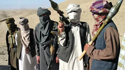 ''Taliban 100'den fazla kişiyi rehin aldı''