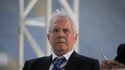 Aziz Yıldırım: Benim için Fenerbahçe defteri kapanmıştır