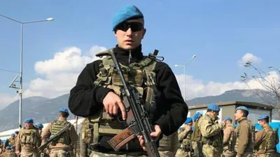 Sokakta yaralı halde bulunan askerden acı haber