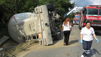 Beykoz'da tanker devrildi