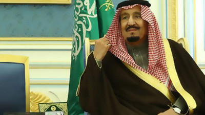 Suudi Arabistan Kralı'ndan 30 Ağustos kutlaması