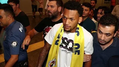 Fenerbahçe Jailson'u İstanbul'a getirdi !