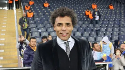 Pierre van Hooijdonk geri dönüyor !