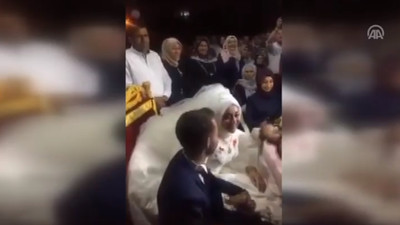 Gelinin ''hayır'' esprisi nikah memurun ukızdırdı