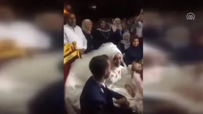 Gelinin ''hayır'' esprisi nikah memurun ukızdırdı