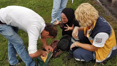Minibüs şarampole yuvarlandı: 5 yaralı