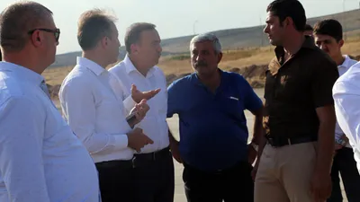 Vali'den işini aksatan müteahhide fırça !