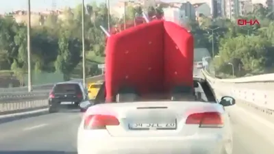 TEM'de şaşkına çeviren görüntü