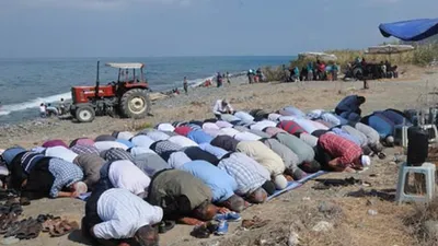 Köylüler yağmur duasına çıktı !